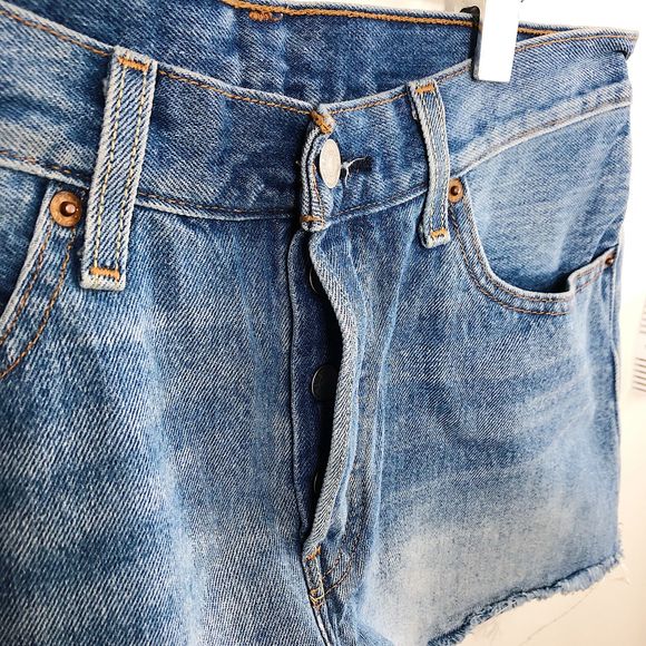 ‼️BLACK FRIDAY BOGO FREE ALL ITEMS‼️ LEVI 501 - Picture 4 of 7